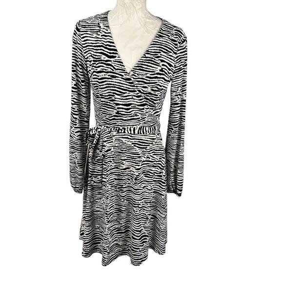 Zebra Print Wrap Dress Womens SZ S Long Sleeve Stretchy Belted Boho Animal Soft - Picture 2 of 15
